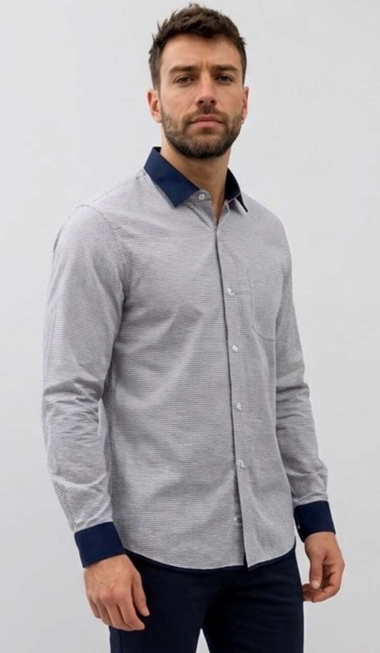 A|X Armani Exchange Striped Long Sleeve Button-Down Shirt (M)